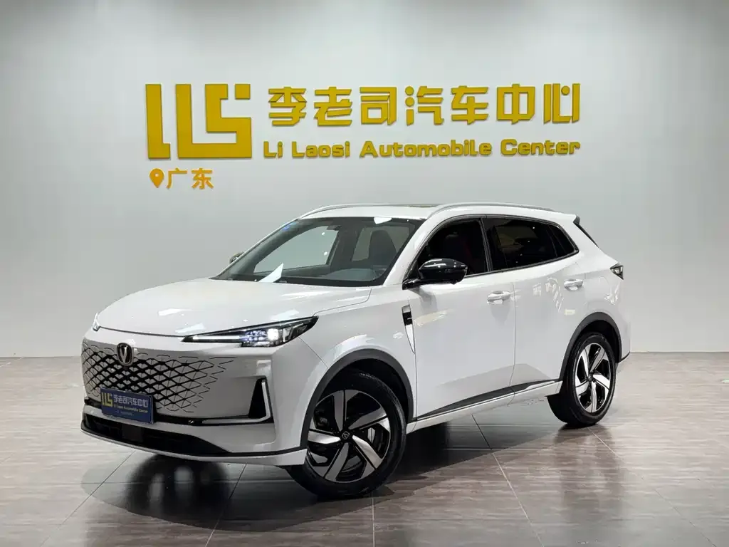 Changan CS55PLUS — фото 1