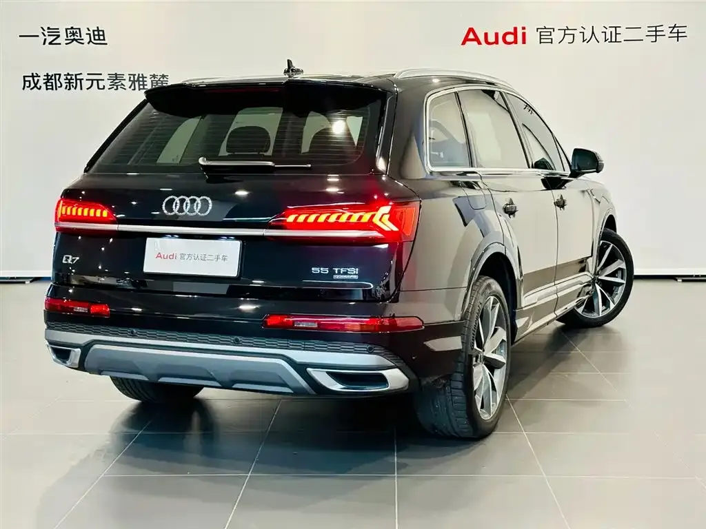 Audi Q7 — фото 6