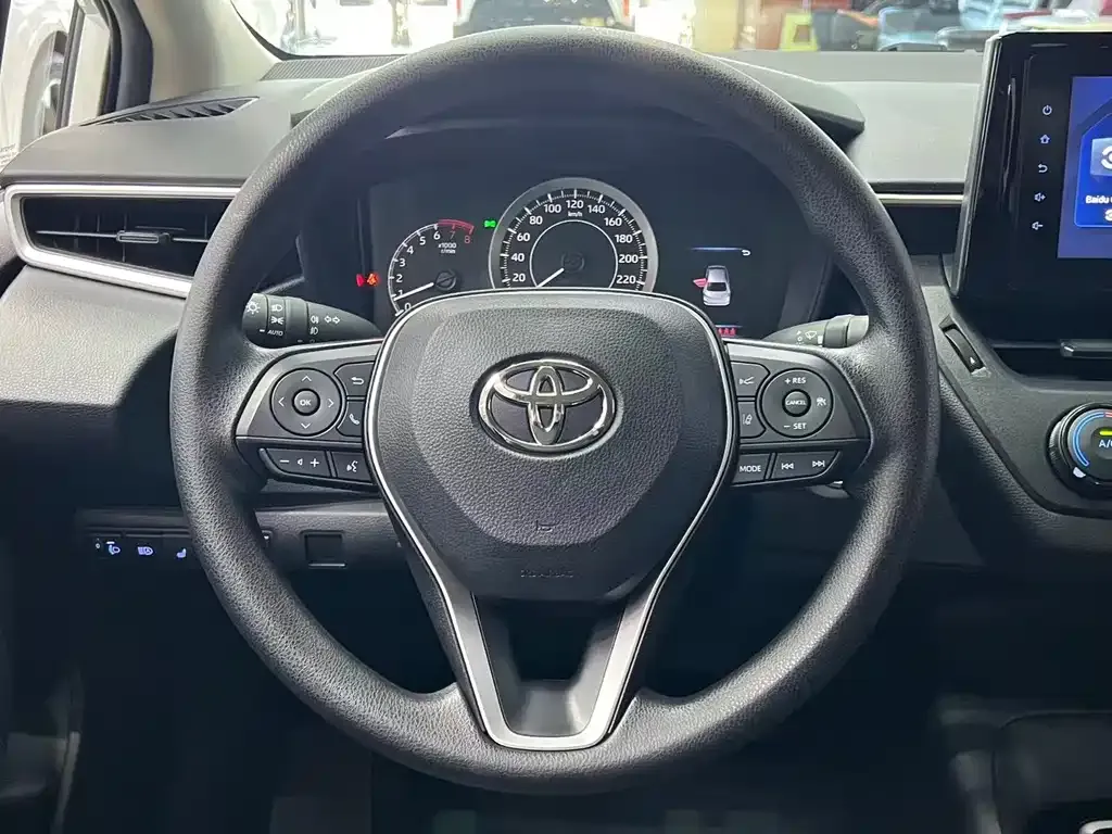 Toyota Corolla — фото 3