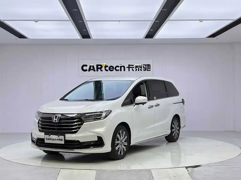 Honda Odyssey — фото 1