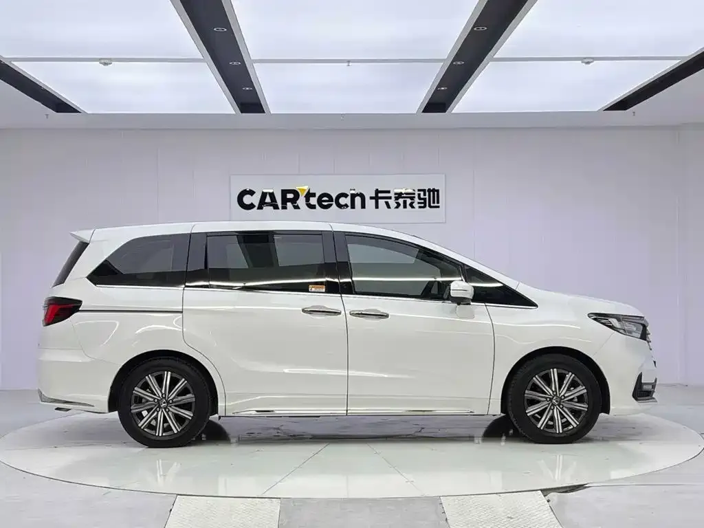 Honda Odyssey — фото 2