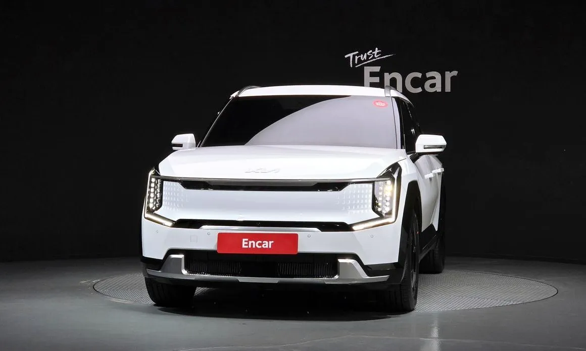 Kia EV9 — фото 3