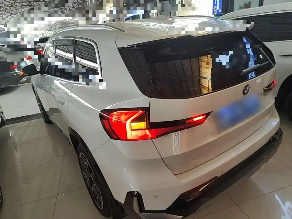 BMW X1 — фото 10