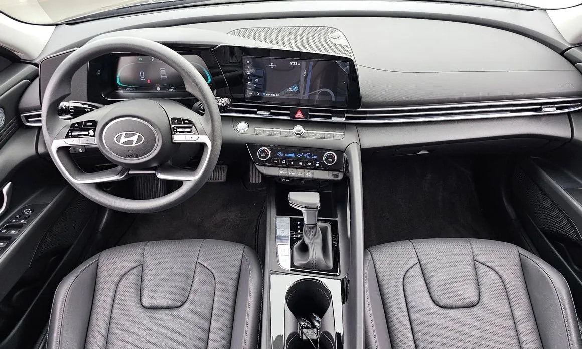 Hyundai AVANTE — фото 8