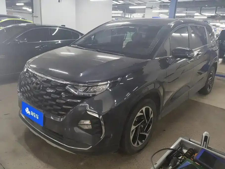 Hyundai Custo — фото 1