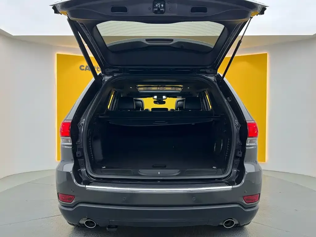 Jeep Grand Cherokee (Import) — фото 3