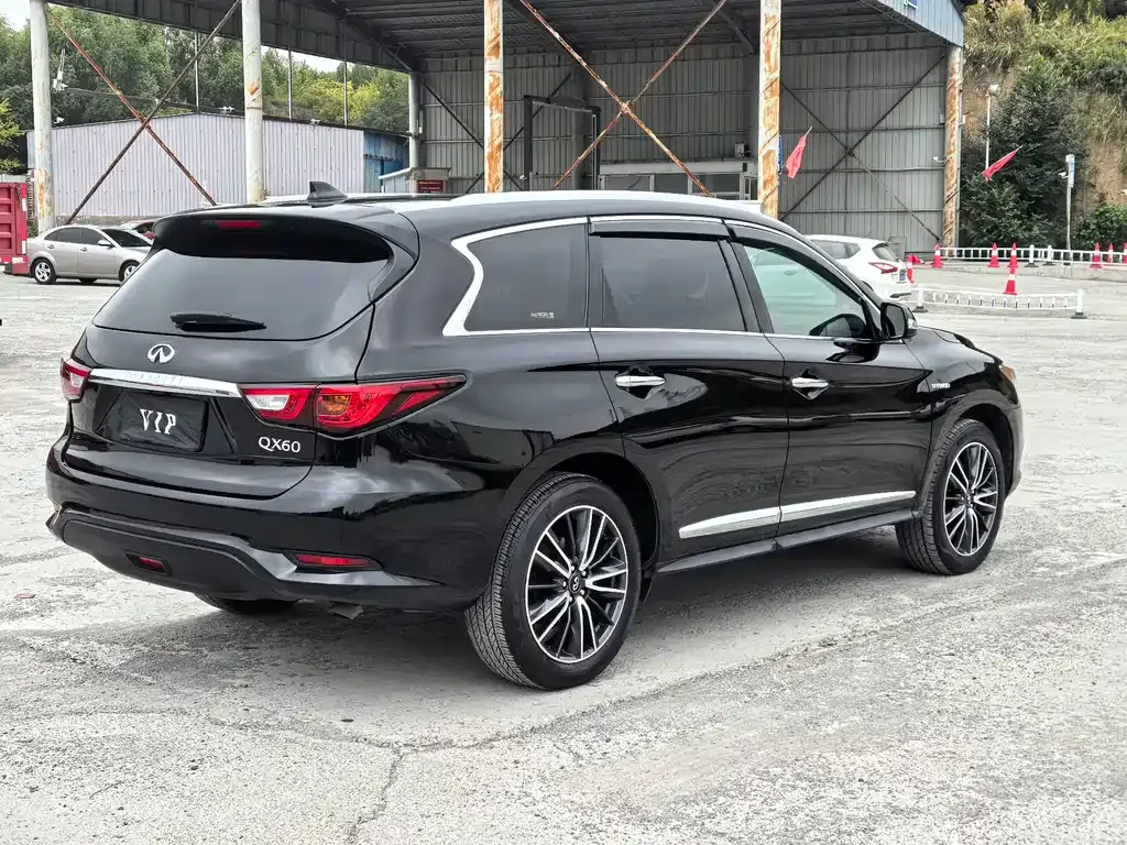 Infiniti QX60 (Import) — фото 9