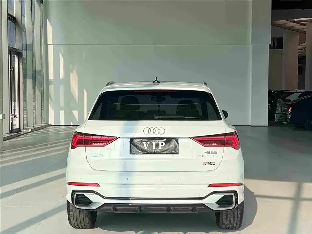 Audi Q3 — фото 3