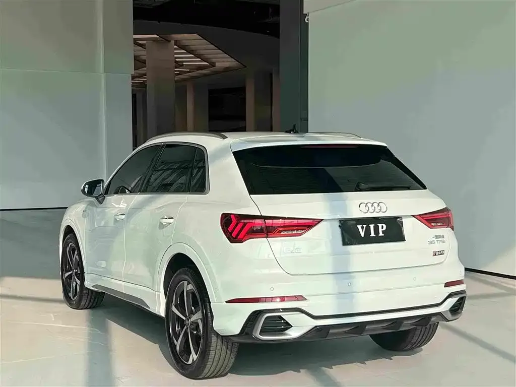 Audi Q3 — фото 2