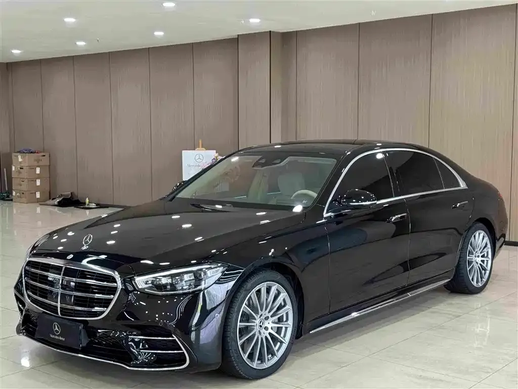 Mercedes-Benz S-Class — фото 1