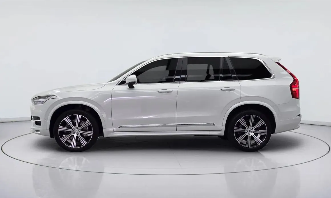Volvo XC90 — фото 10