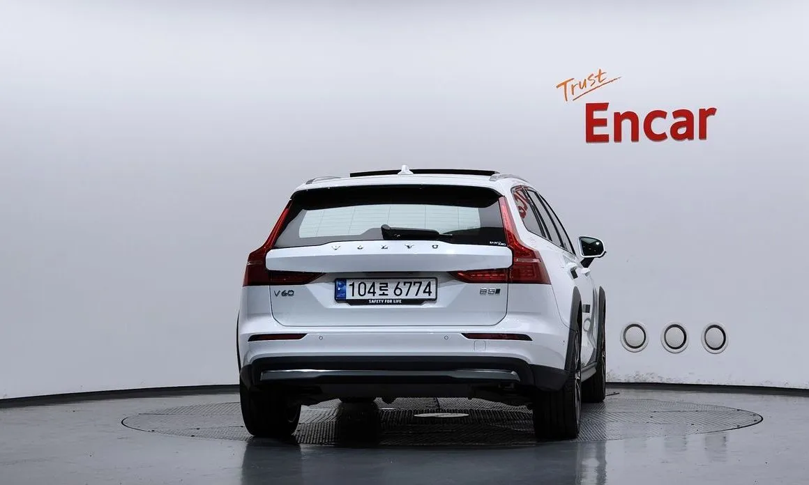 Volvo V60 — фото 3