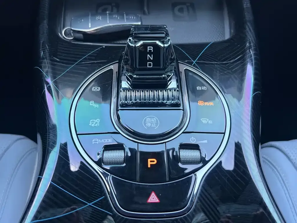 BYD Seal — фото 3