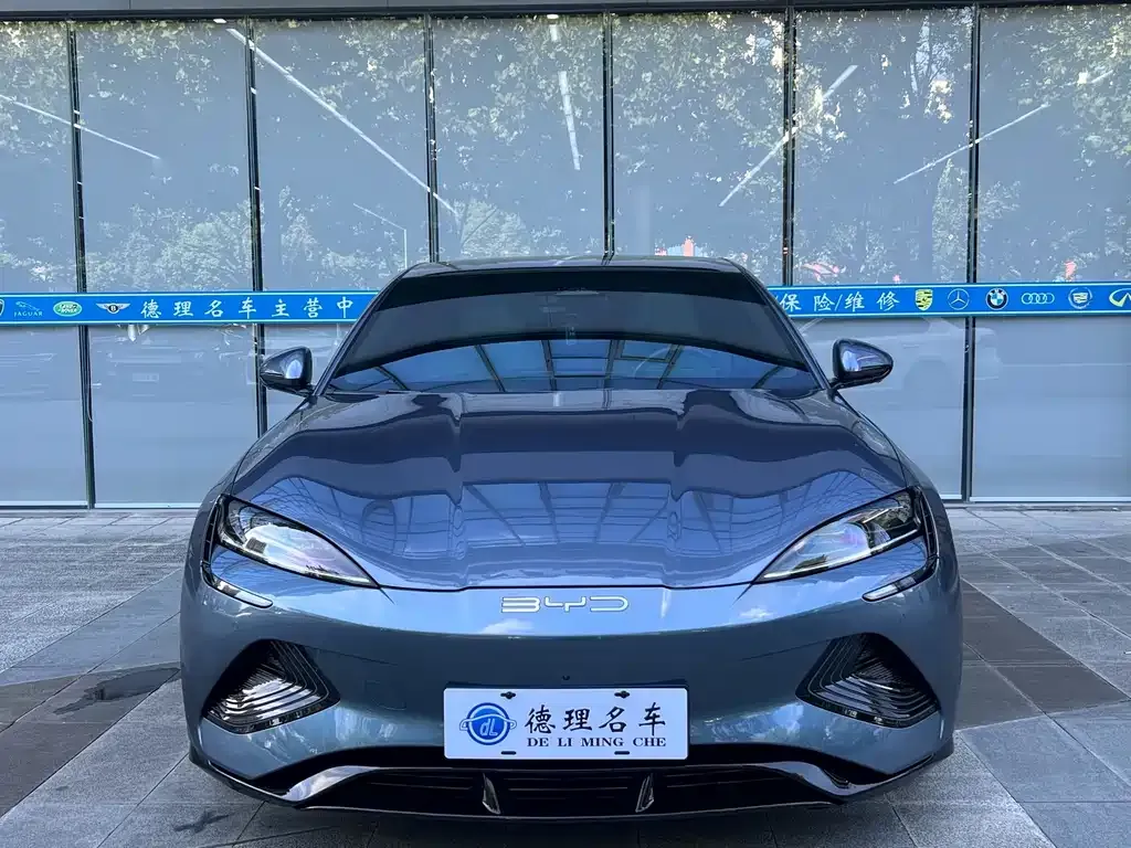 BYD Seal — фото 6