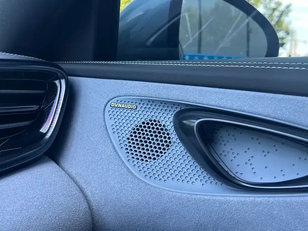 BYD Seal — фото 2