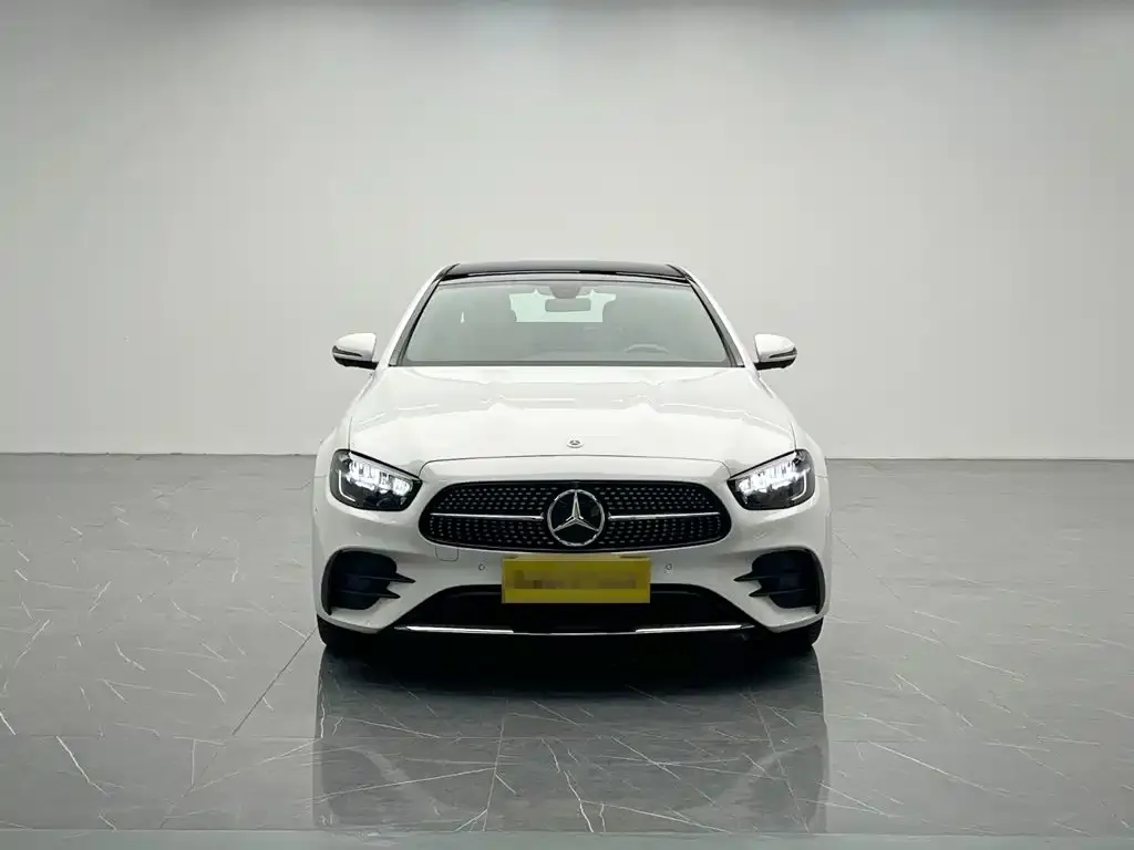 Mercedes-Benz E-Class — фото 10