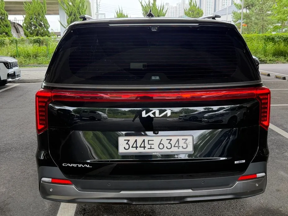 Kia Carnival — фото 4