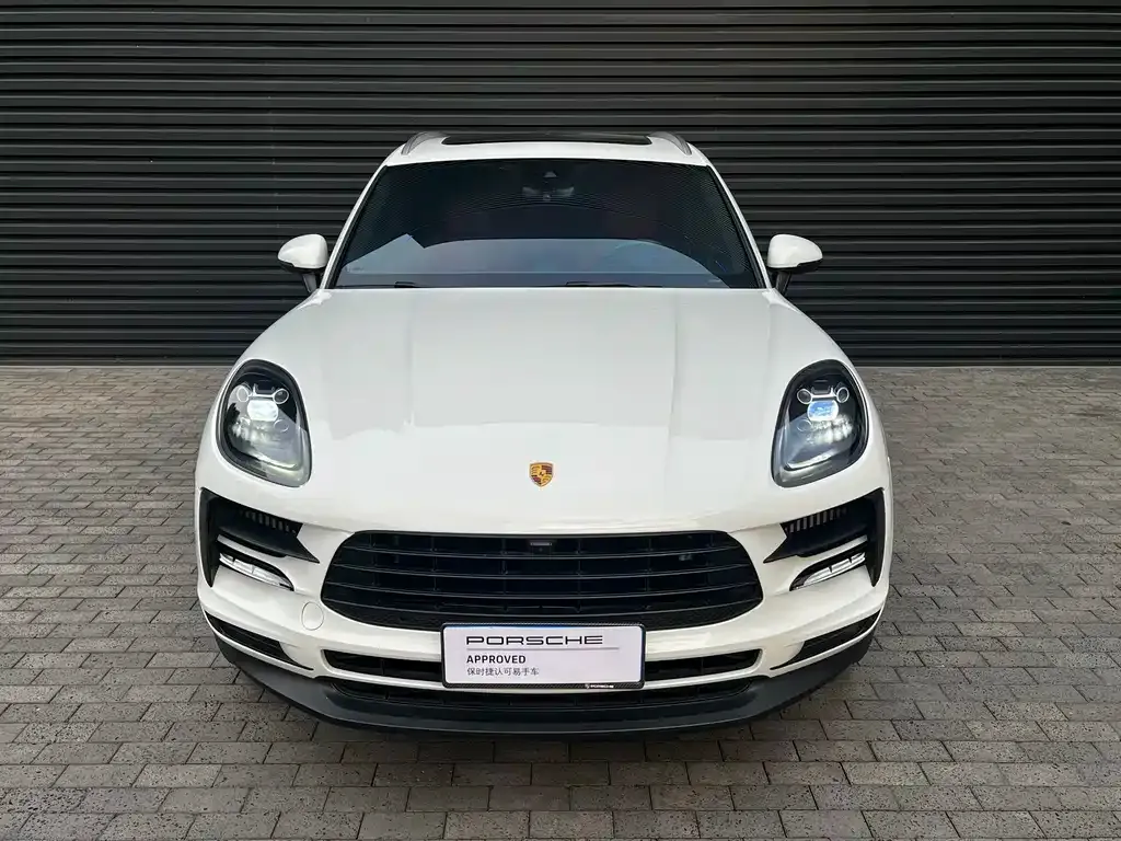 Porsche Macan — фото 1