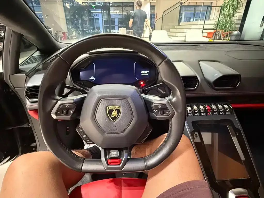 Lamborghini Huracan — фото 7