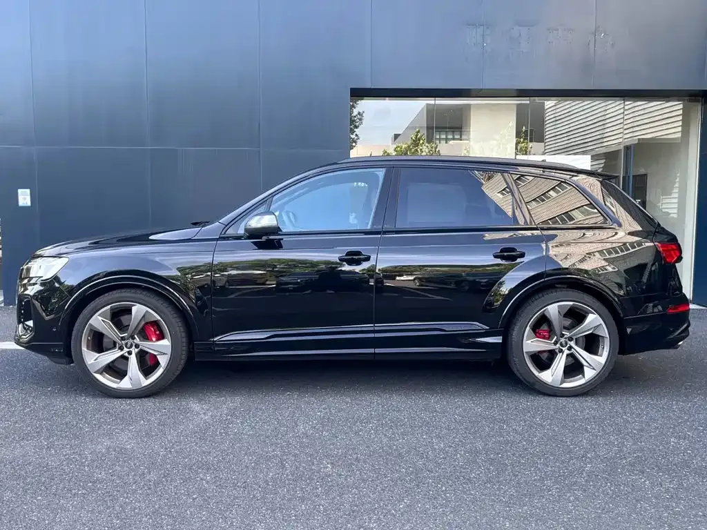 Audi SQ7 — фото 10