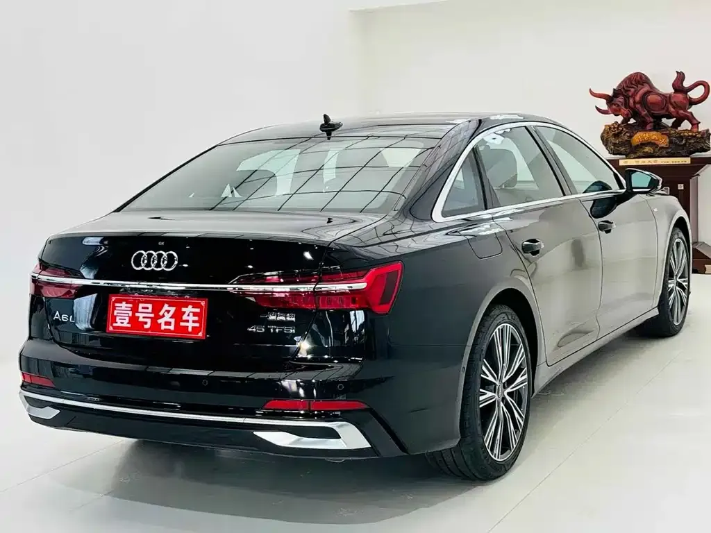 Audi A6L — фото 2