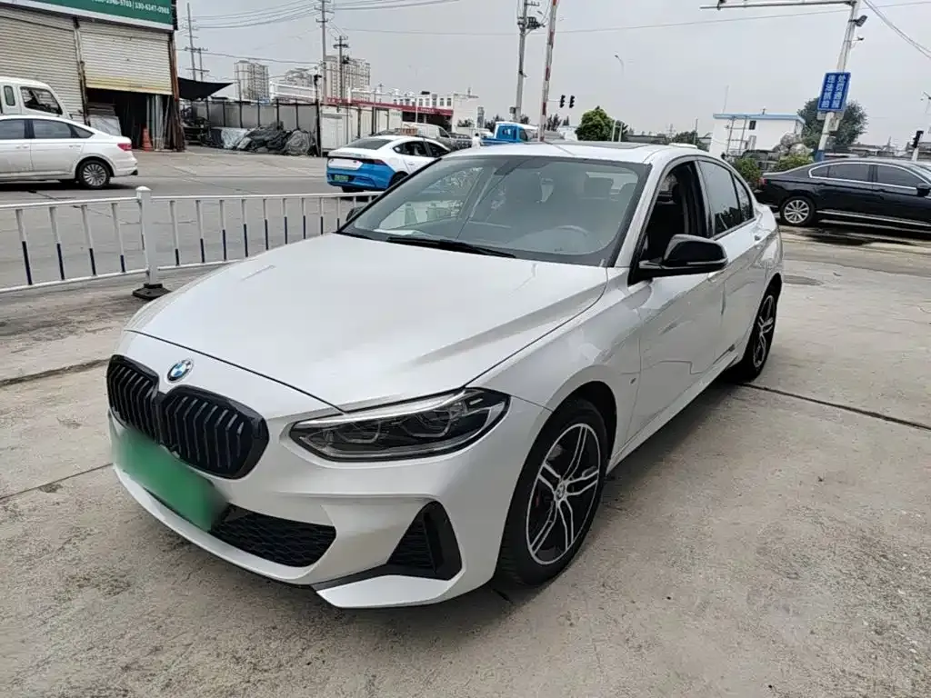 BMW 1 Series — фото 1