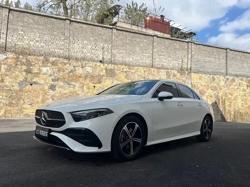 Mercedes-Benz A-Class — фото 1
