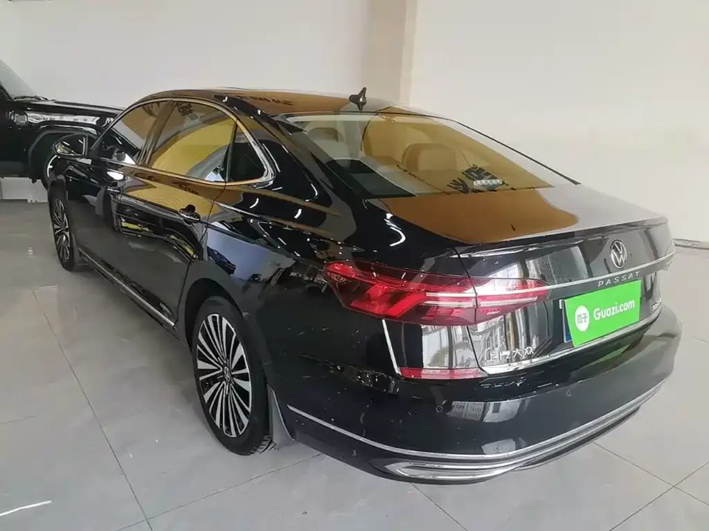Volkswagen Passat — фото 3