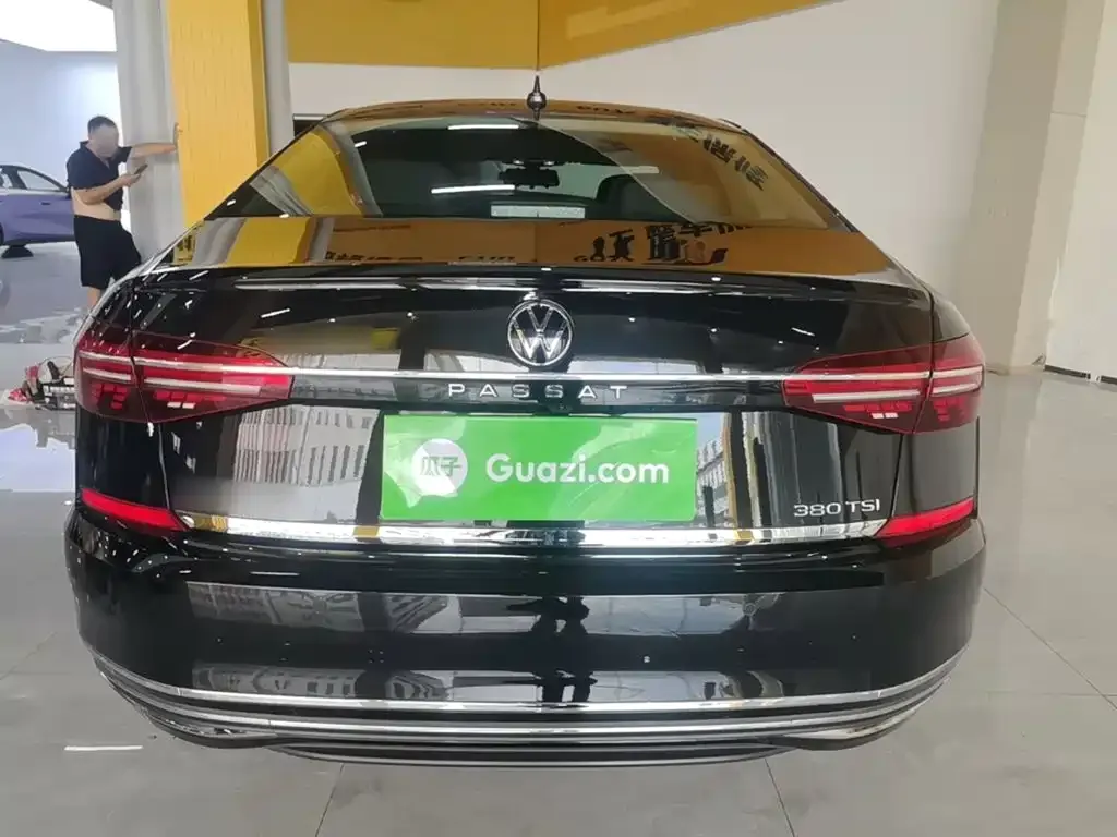 Volkswagen Passat — фото 5