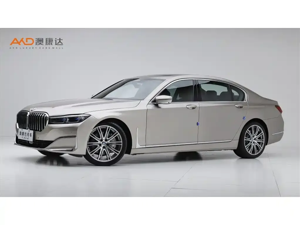 BMW 7 Series — фото 1