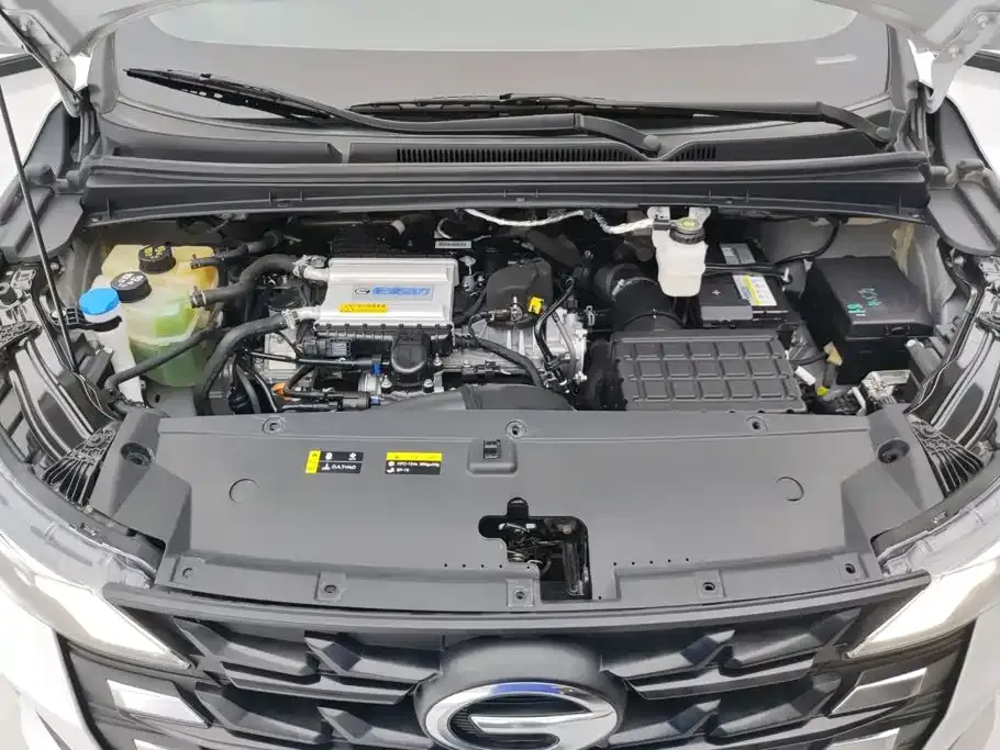 GAC Motor Trumpchi M6 — фото 10