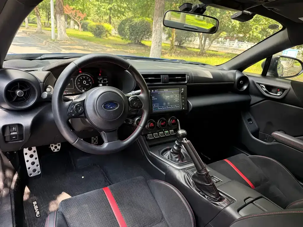 Subaru BRZ — фото 4