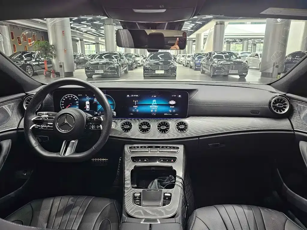 Mercedes-Benz CLS — фото 4