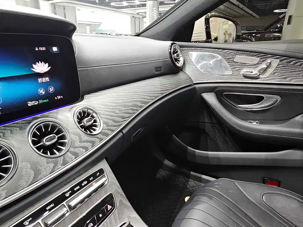 Mercedes-Benz CLS — фото 9