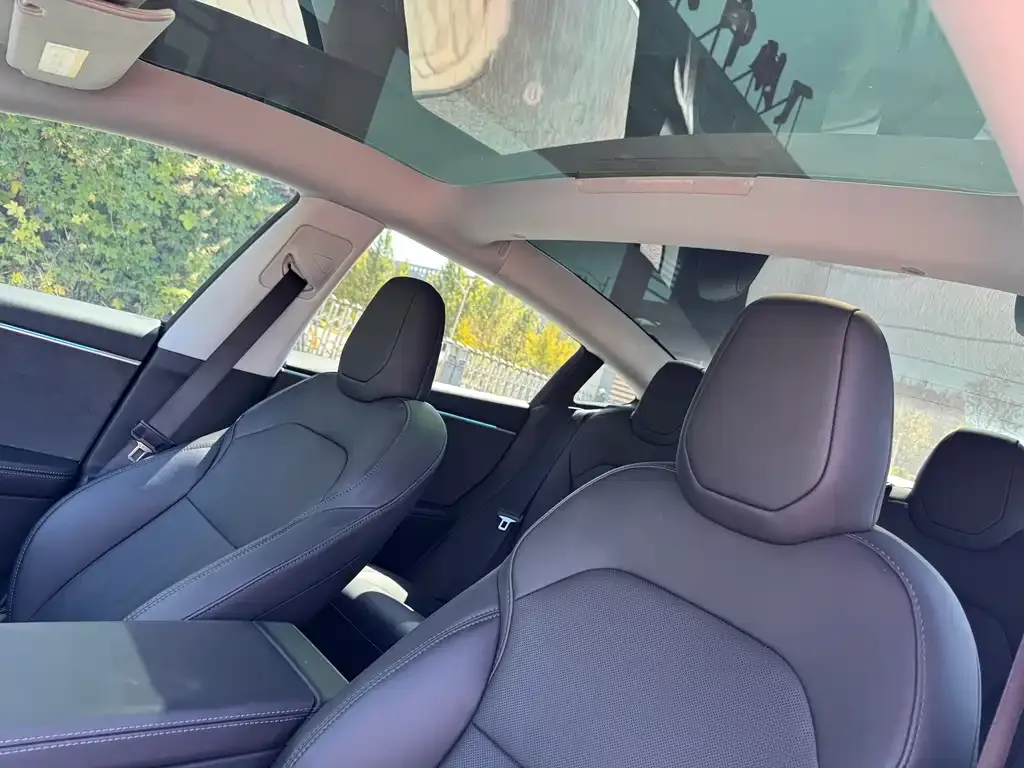 Tesla Model 3 — фото 3
