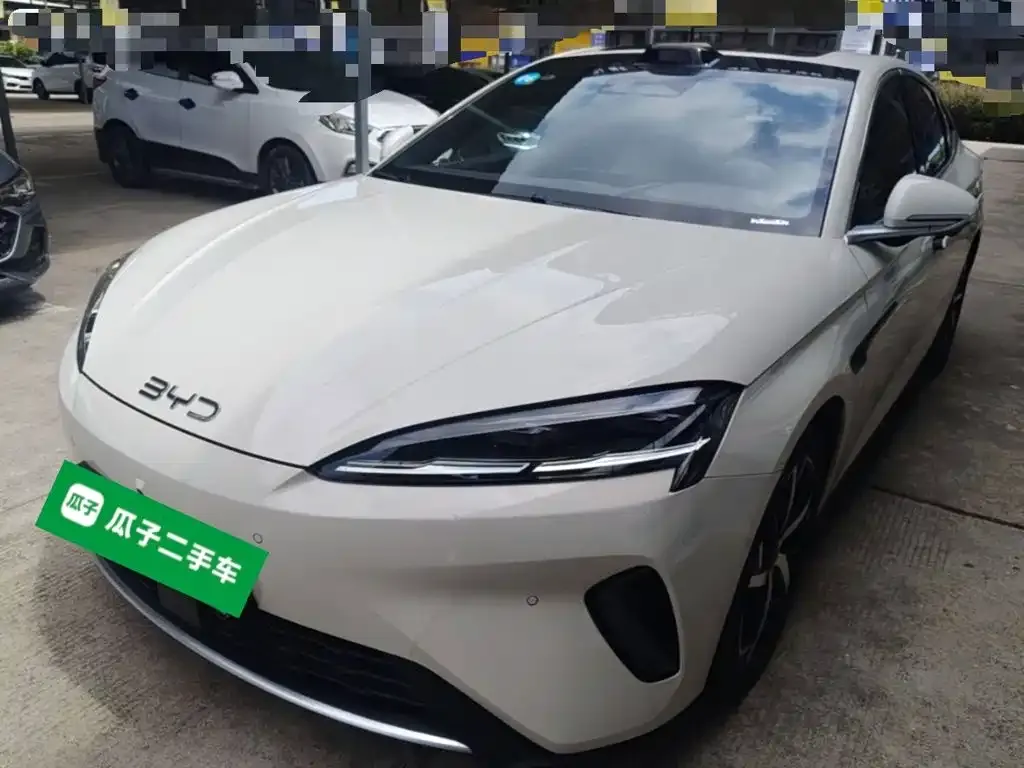 BYD Seal 07 DM-i — фото 8