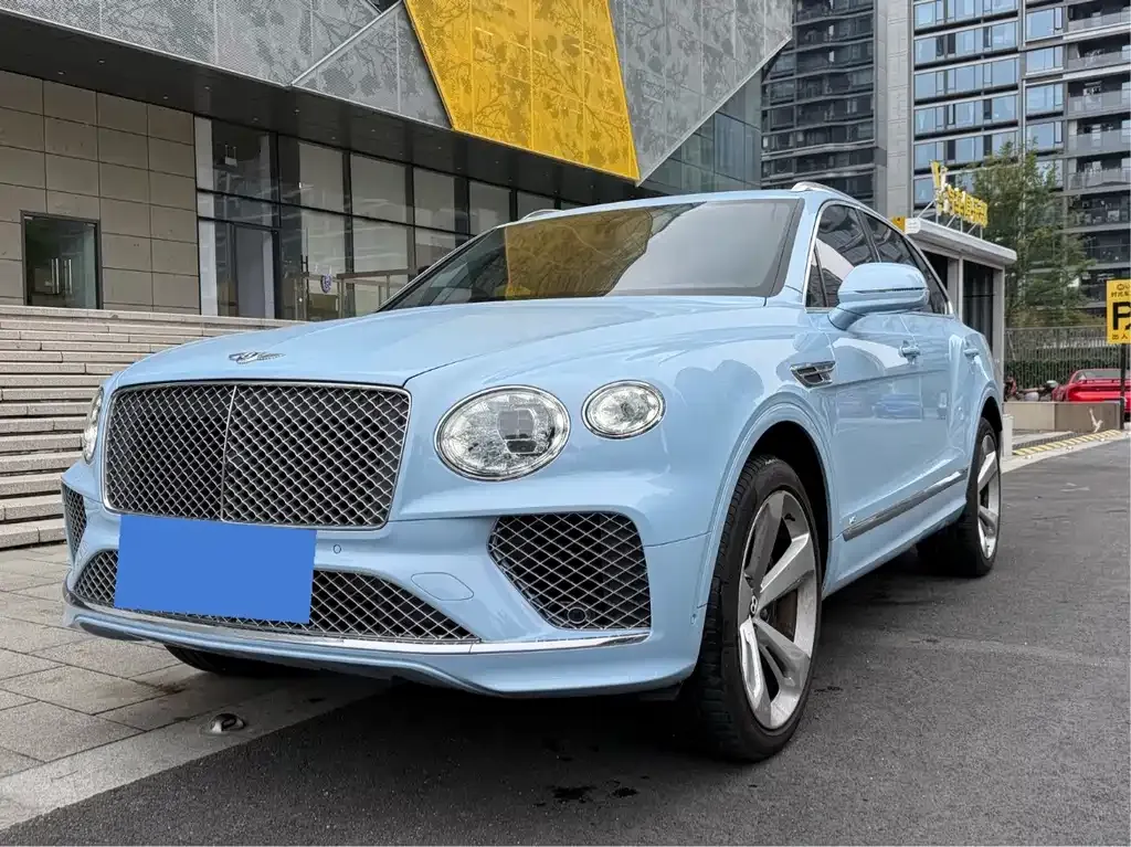 Bentley Bentayga — фото 1