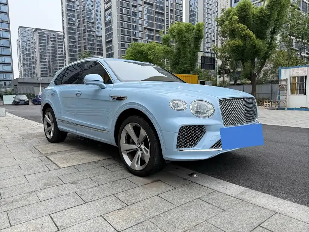 Bentley Bentayga — фото 8