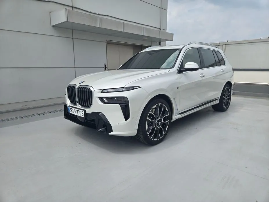 BMW X7 — фото 1