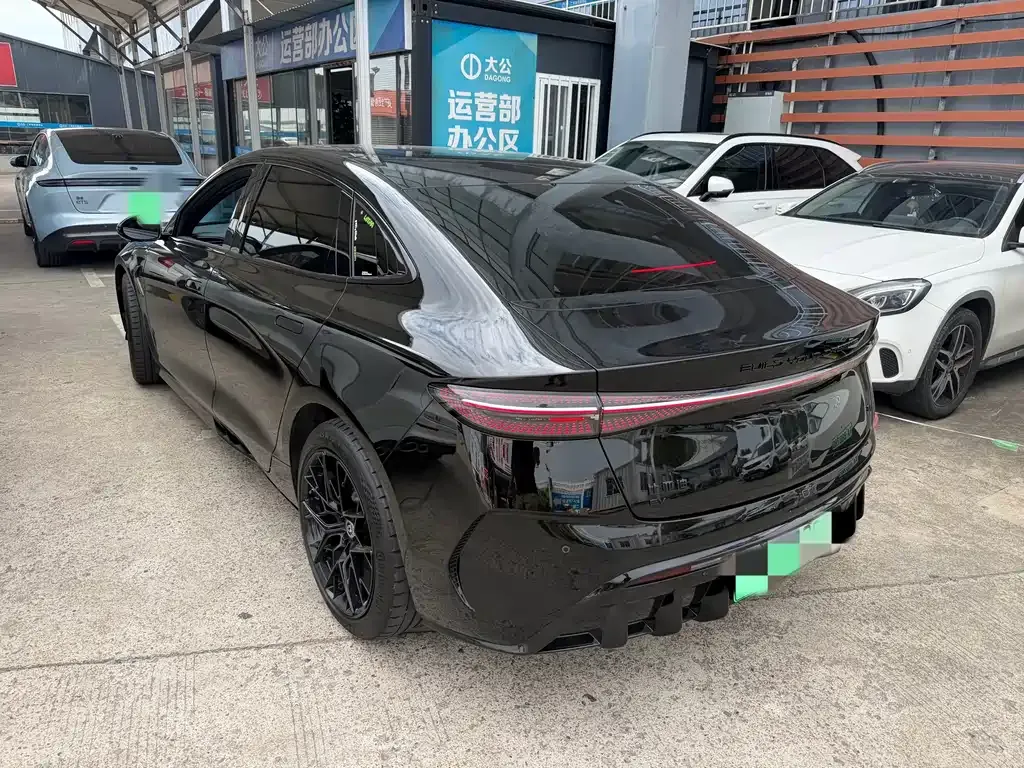 BYD Seal — фото 6