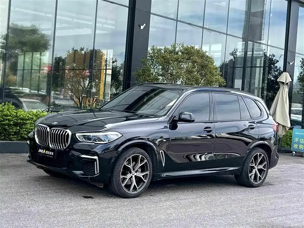 BMW X5 — фото 1