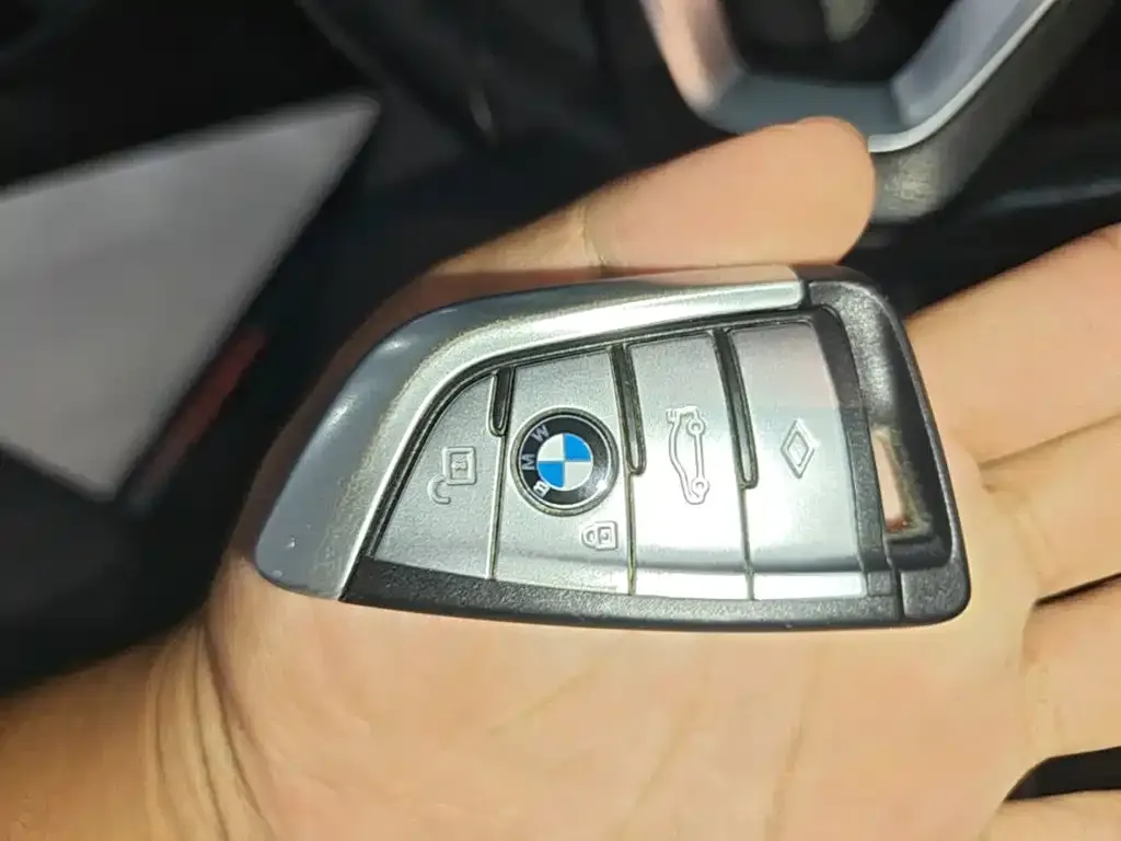 BMW 5 Series New Energy — фото 3