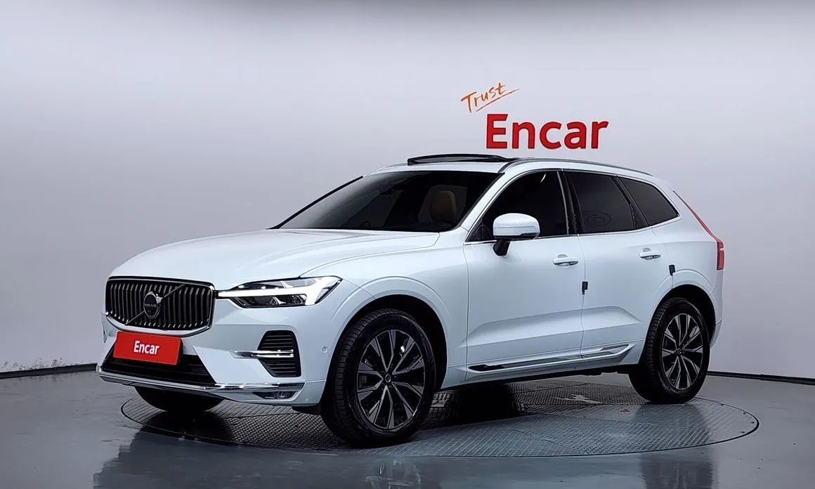 Volvo XC60 — фото 1