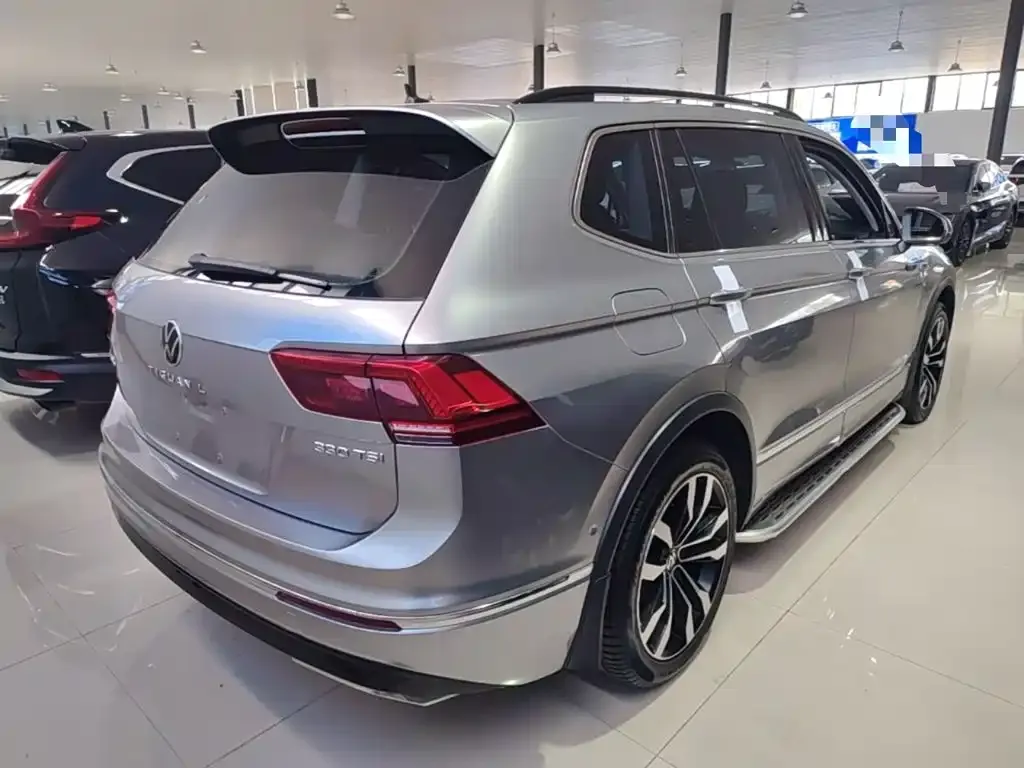 Volkswagen Tiguan L — фото 8
