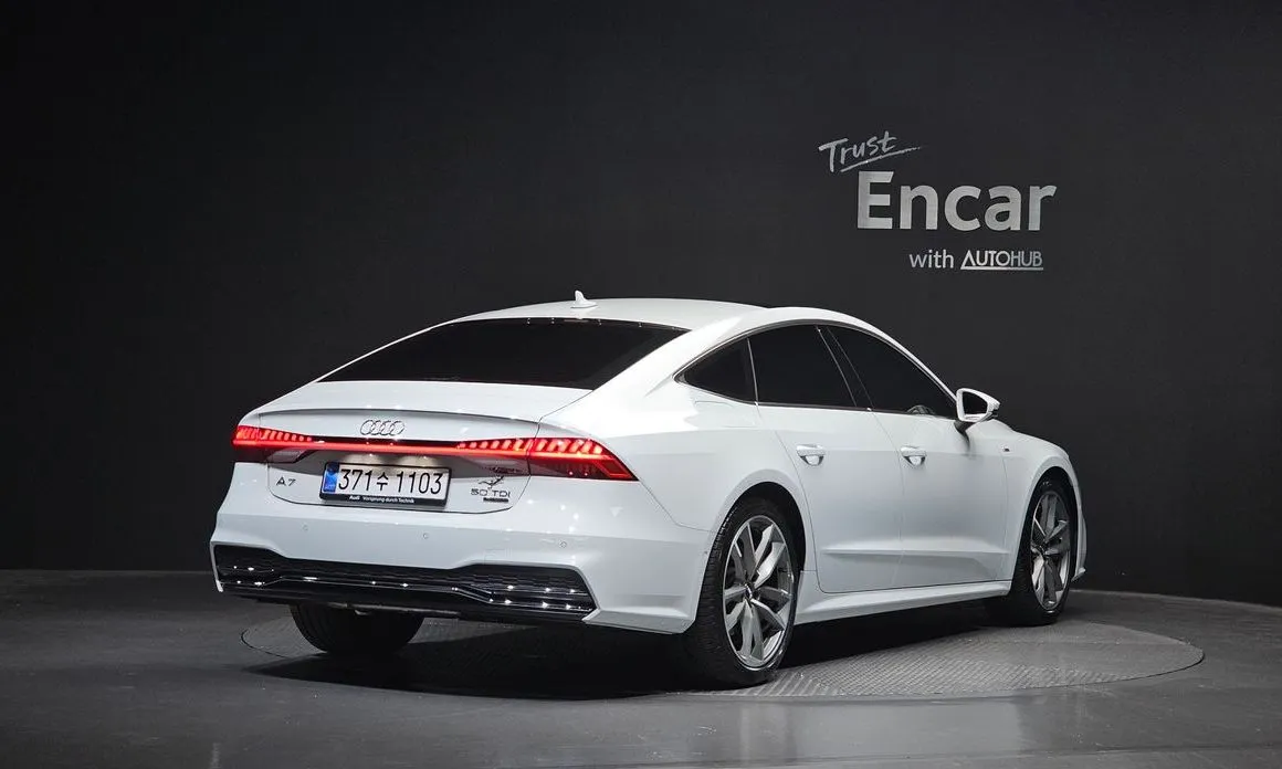 Audi A7 — фото 2