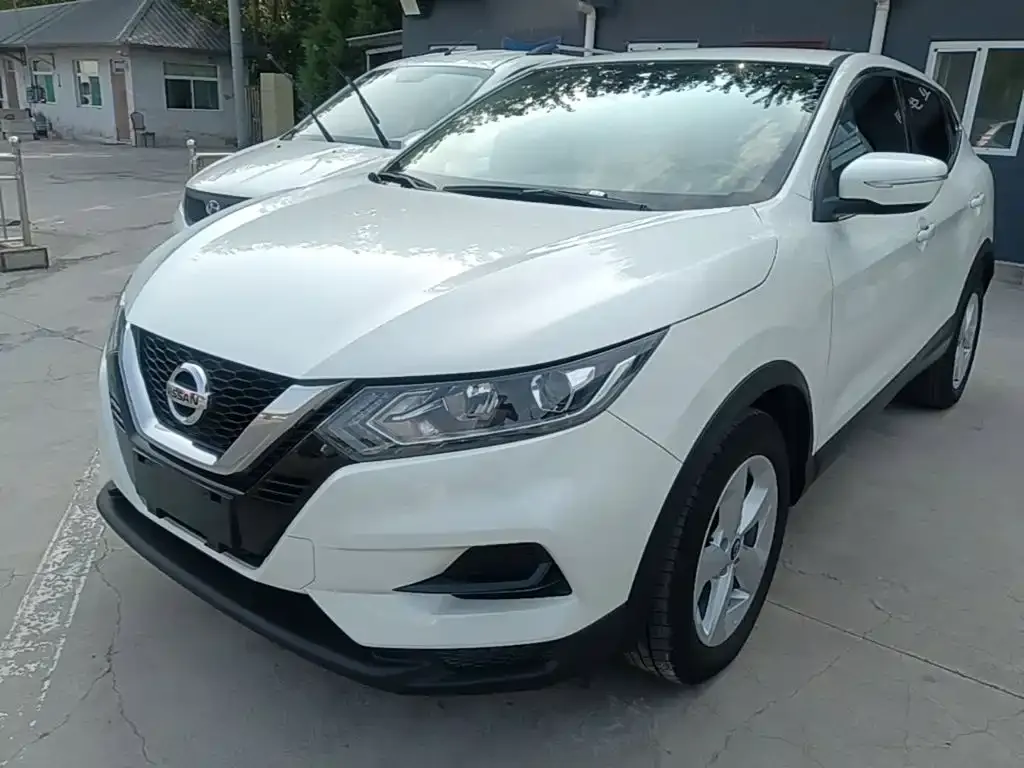 Nissan Qashqai — фото 6