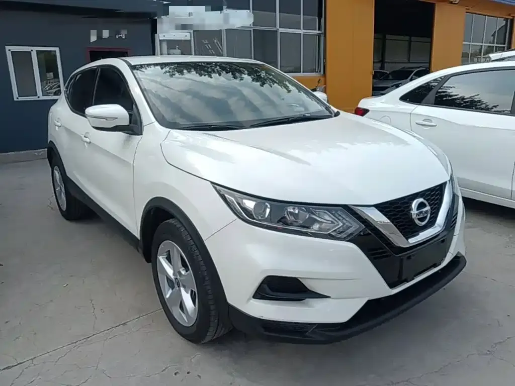 Nissan Qashqai — фото 7