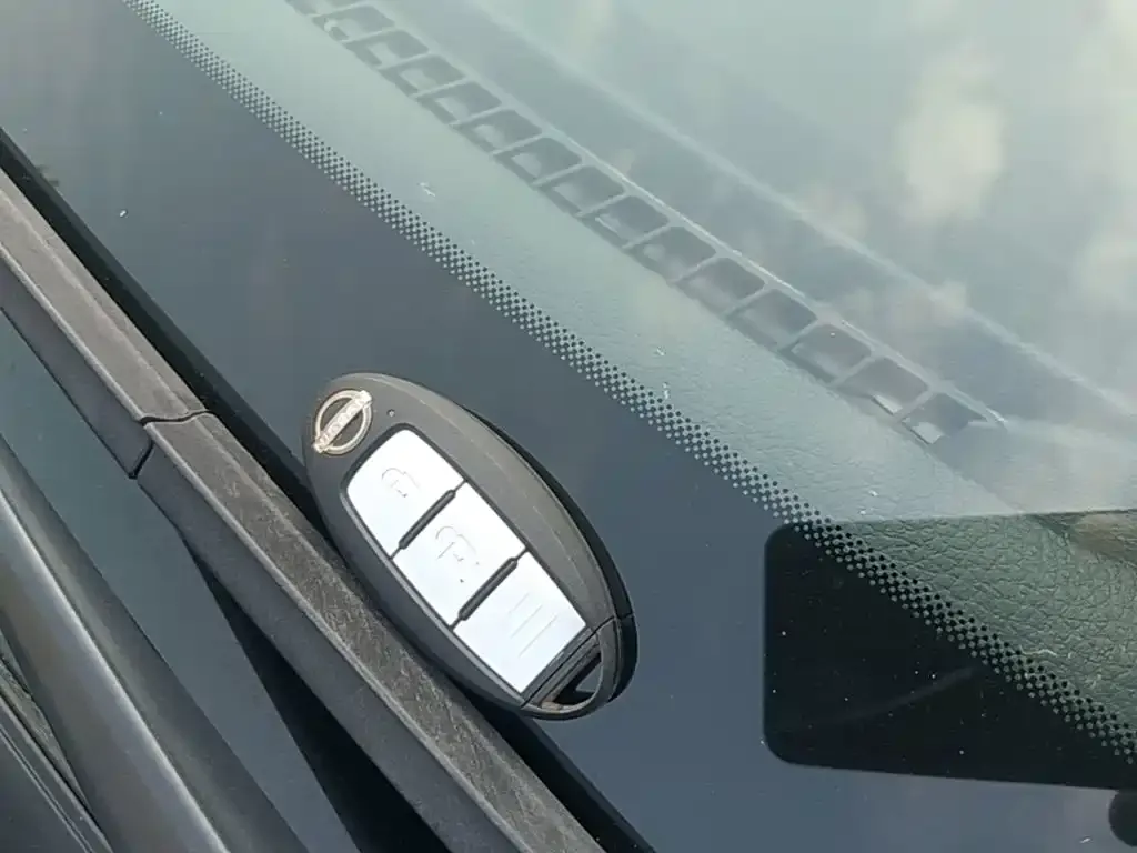 Nissan Qashqai — фото 4