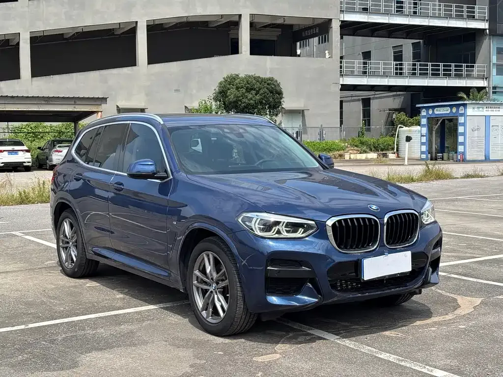 BMW X3 — фото 9