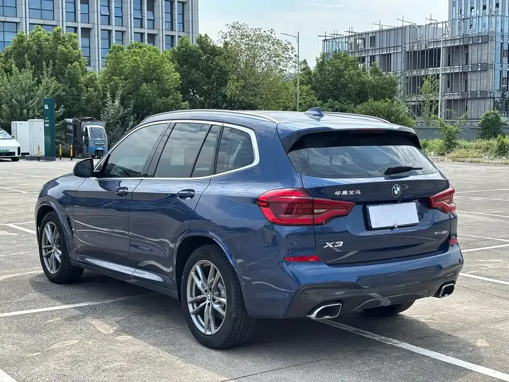 BMW X3 — фото 7